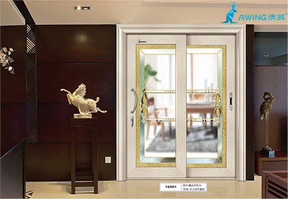 廚房衛(wèi)生間裝什么門好呢？是木門還是鋁合金門，有哪些優(yōu)缺點(diǎn)